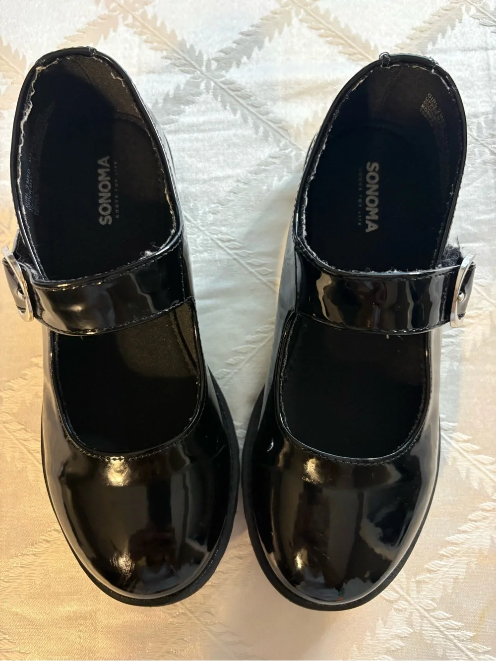 Girls' Black Patent Mary Jane Shoes with Velcro Buckle